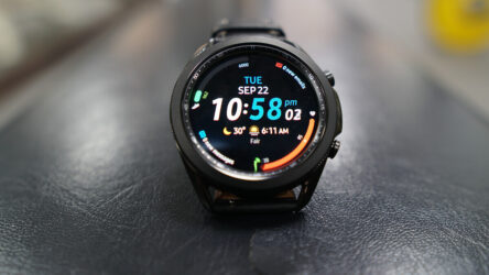 7 Best Headphones for Mowing the Lawn 2025